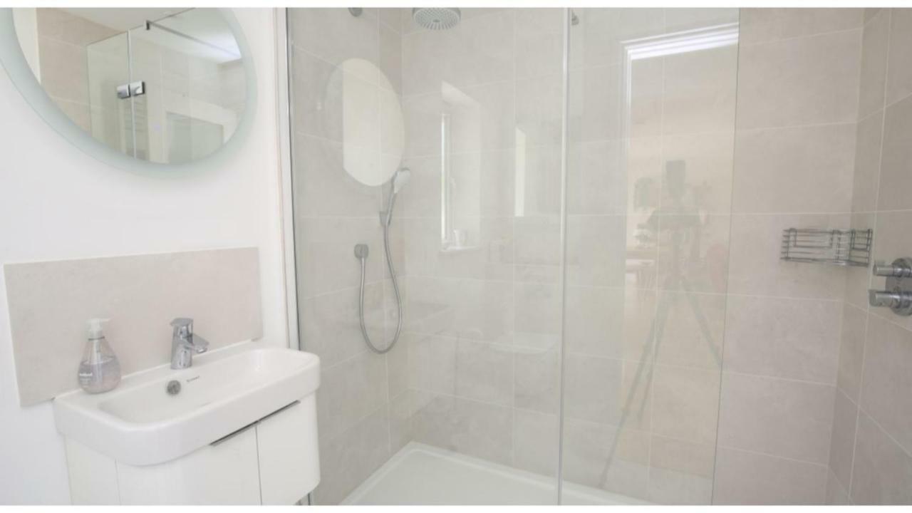 ★ Luxury Oxford Apartment ★ Sleeps 4, Free Parking Eksteriør billede